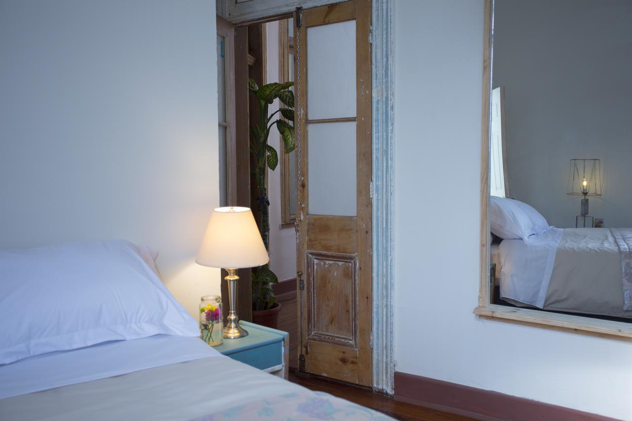 Casa Lastra Hostel บัลปาราอีโซ ภายนอก รูปภาพ