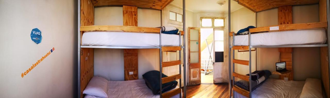 Casa Lastra Hostel บัลปาราอีโซ ภายนอก รูปภาพ